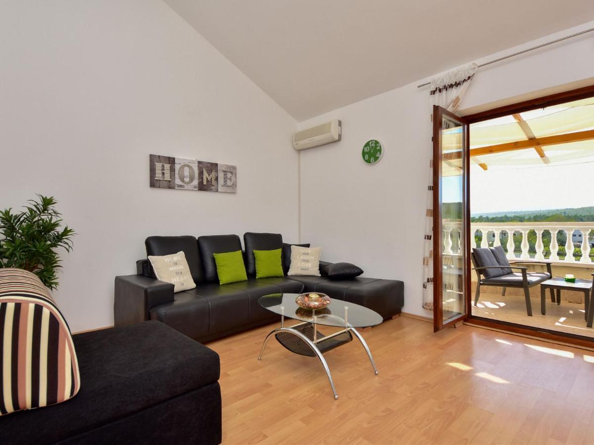 Cozy Holiday Home In Krusevo With Garden Kruševo Exterior foto